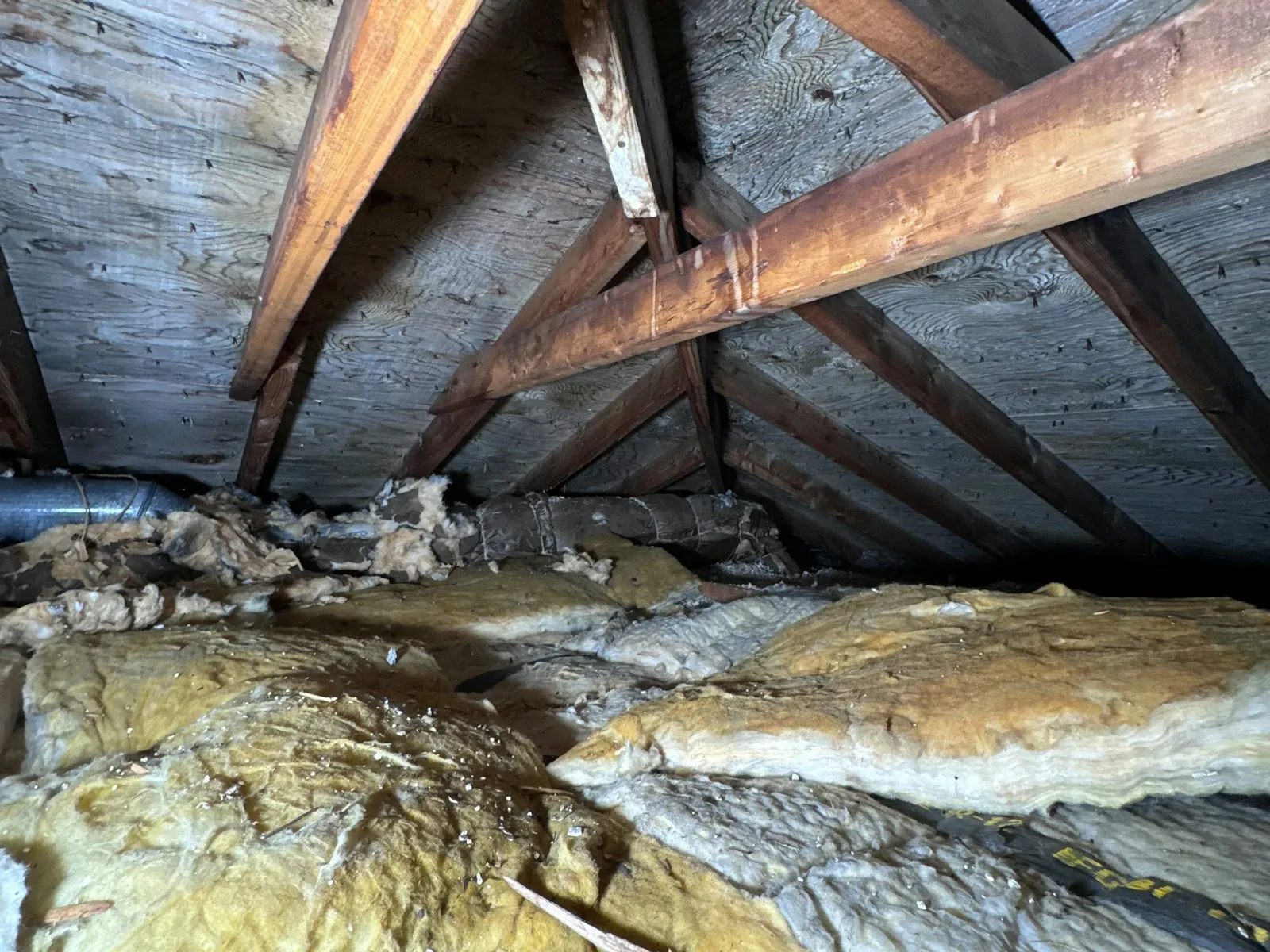 Why One Room Never Cools: Leaky Ducts in Central Texas Homes